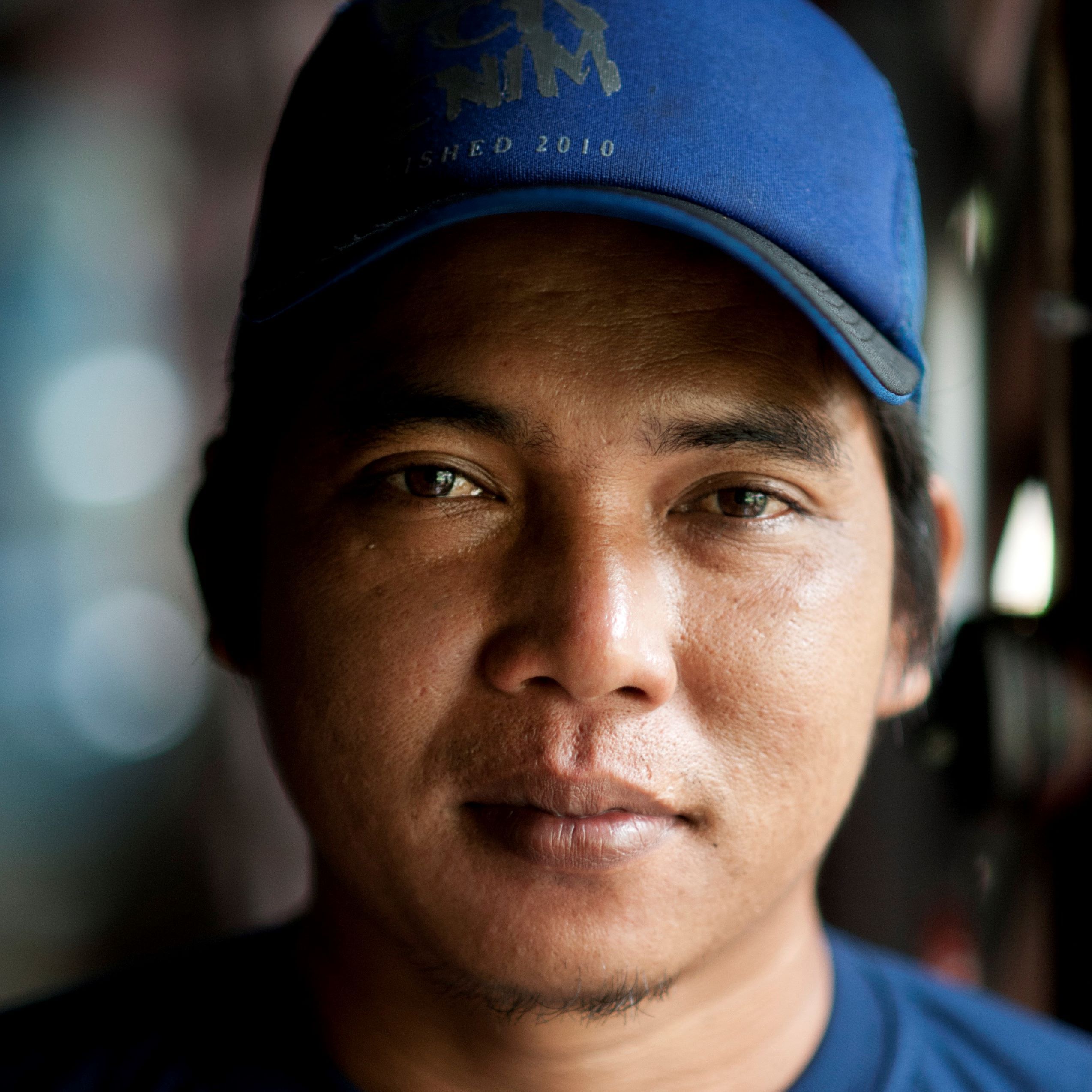 Portrait von Marta Bina, leitender Mitarbeiter des Borneo Nature Foundation Hydrologie-Teams.